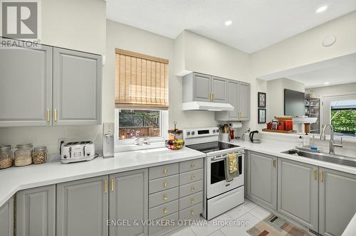 68 Upper Lorne Place, Ottawa, ON 