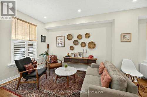68 Upper Lorne Place, Ottawa, ON 