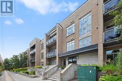 208 - 682 CHURCHILL AVENUE N  Ottawa, ON K1Z 5G5