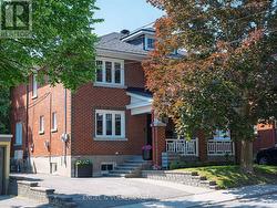 174 HICKORY STREET  Ottawa, ON K1Y 3T6