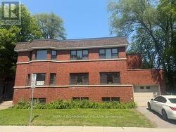 2 - 379 STEWART STREET Ottawa, ON K1N 6K9