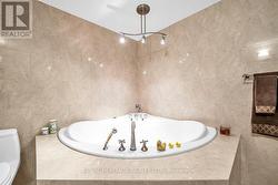 Jacuzzi tub - 
