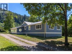 1370 20 Avenue SE Salmon Arm, BC V1E 2C9