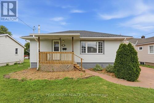 6233 MONTROSE ROAD  Niagara Falls (West Wood), ON L2H 1L5
