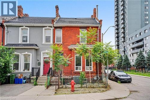 52 CATHCART Street  Hamilton, ON L8R 1M5