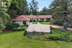 230 MORRISON ROAD Oakville, ON L6J 4J4