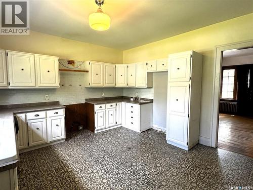 215 7Th Avenue E, Shaunavon, SK 