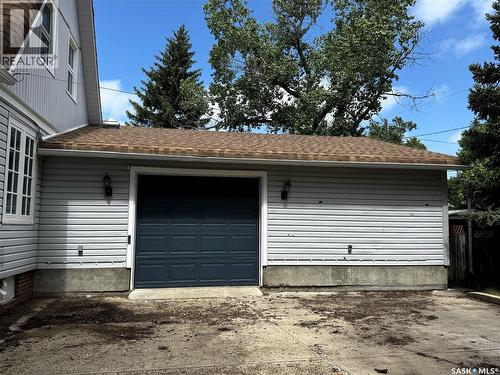 215 7Th Avenue E, Shaunavon, SK 