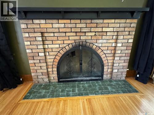 215 7Th Avenue E, Shaunavon, SK 