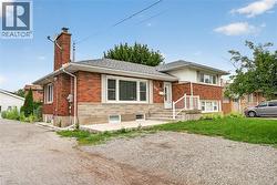 115 GREEN Road  Stoney Creek, ON L8G 3W9