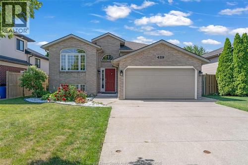 429 McLellan AVENUE  Amherstburg, ON N9V 4C8