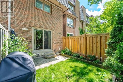 16 Dutch Myrtle Way, Toronto, ON 