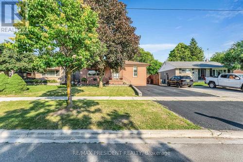 163 PRINCE CHARLES DRIVE  Halton Hills, ON L7G 3W1