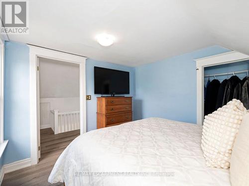52 Stapleton Avenue N, Hamilton, ON 