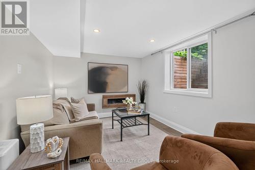 2160 Lambeth Walk, Ottawa, ON 