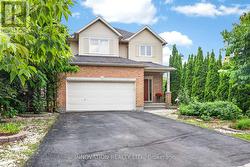 160 HILLMAN MARSH WAY Ottawa, ON K1T 0A8