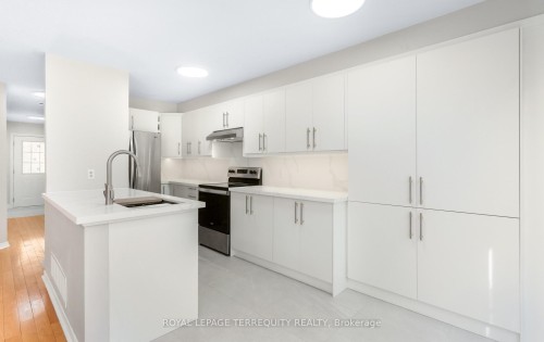 50-5950 Glen Erin Drive  Mississauga, ON L5M 6J1