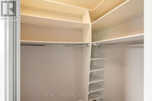 Primary bedroom walk-in closet - 81 - 286 Cushman Road, St. Catharines (Carlton/Bunting), ON 