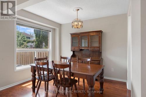 Dining area with big window for lots of light - 81 - 286 Cushman Road, St. Catharines (Carlton/Bunting), ON 