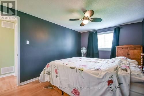 10 Palling Lane, Barrie, ON 