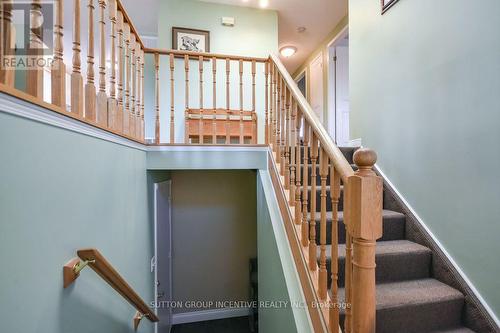 10 Palling Lane, Barrie, ON 