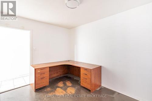 267 Lakeshore Road E, Mississauga, ON 