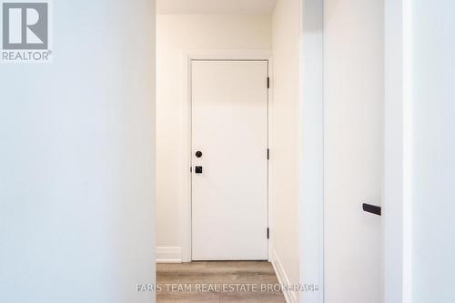 267 Lakeshore Road E, Mississauga, ON 