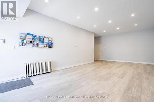 267 Lakeshore Road E, Mississauga, ON 