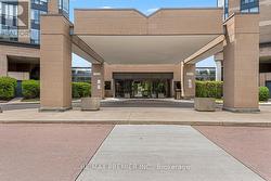 1504 - 1 HICKORY TREE ROAD Toronto, ON M9N 3W4