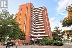 807 - 3025 QUEEN FREDERICA DRIVE  Mississauga, ON L4Y 3A1