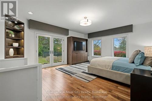 20 Fox Run Drive, Puslinch, ON 