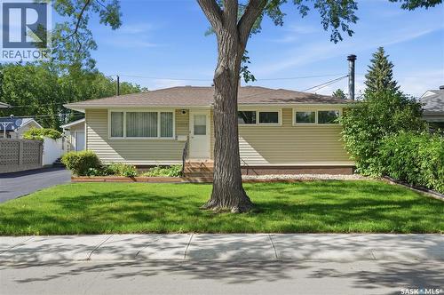 3326 4Th Avenue N, Regina, SK - Outdoor