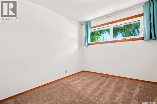 3326 4Th Avenue N, Regina, SK - Indoor Photo Showing Other Room