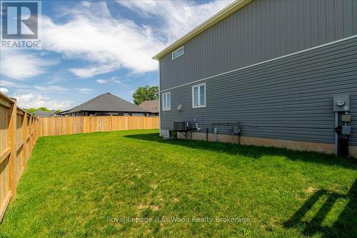 72 Trailview Drive E, Tillsonburg, ON - Outdoor