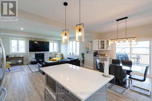 72 Trailview Drive E, Tillsonburg, ON - Indoor With Fireplace