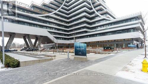 5111 - 30 Shore Breeze Drive, Toronto, ON 