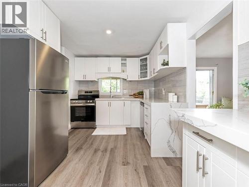 52 Stapleton Avenue N, Hamilton, ON 