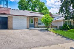 98 WILLOWRIDGE ROAD Toronto, ON M9R 3Z4