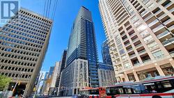 3904 - 955 BAY STREET E Toronto, ON M5S 2A2