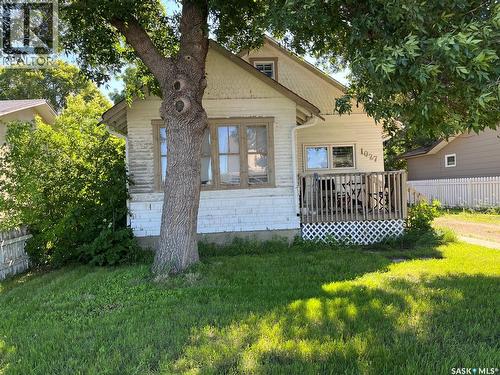 1027 7th AVENUE NE  Moose Jaw, SK S6H 1M9