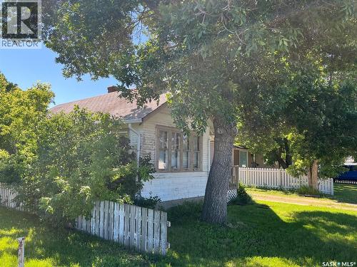 1027 7Th Avenue Ne, Moose Jaw, SK 