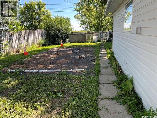 1027 7Th Avenue Ne, Moose Jaw, SK 