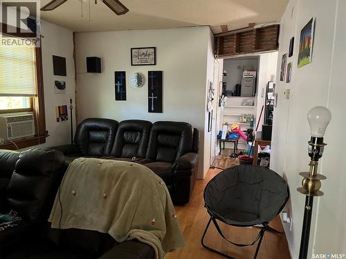 1027 7Th Avenue Ne, Moose Jaw, SK 
