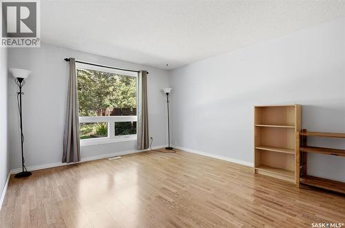 98 Oakview Drive, Regina, SK 