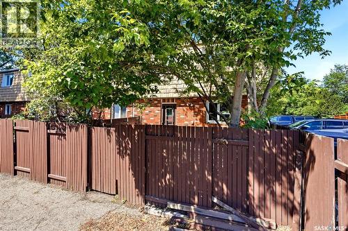 98 Oakview Drive, Regina, SK 