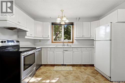 98 Oakview Drive, Regina, SK 