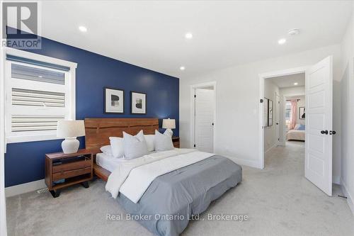 92 Moon Crescent, Cambridge, ON 
