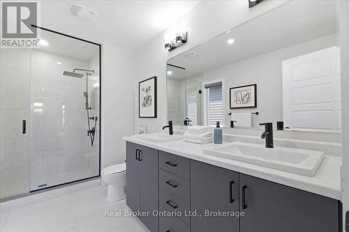 92 Moon Crescent, Cambridge, ON 