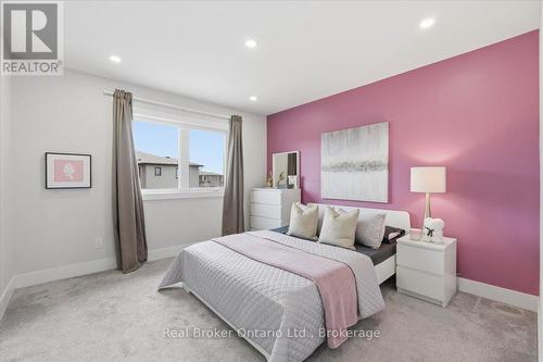 92 Moon Crescent, Cambridge, ON 