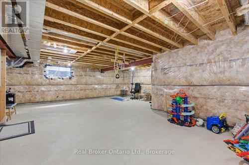 92 Moon Crescent, Cambridge, ON 
